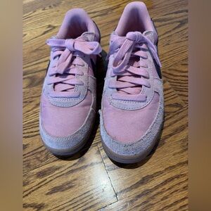 Nike Kids Sneakers in Pink and Purple